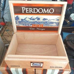 PERDOMO LOT 23 WOODEN CIGAR BOXES (6) TOTAL